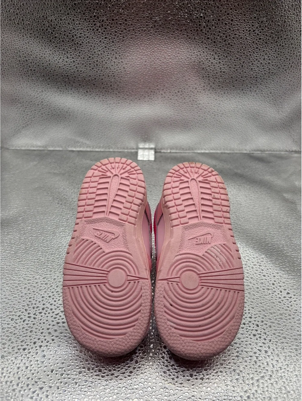 Nike dunk low triple pink TD